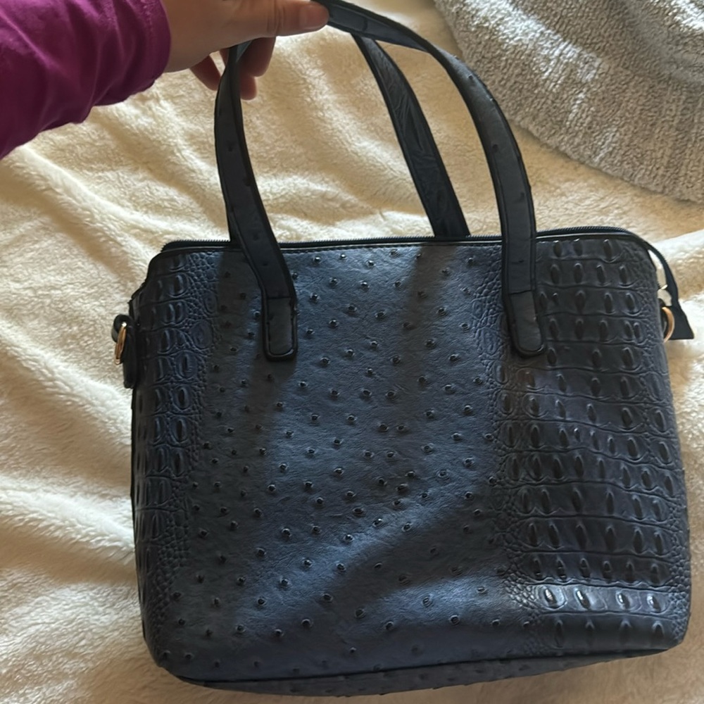 “crocodile” purse